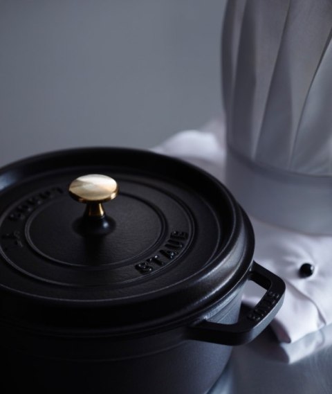 Garnek żeliwny okrągły STAUB 40509-863-0 - czarny 8.35 ltr Garnek żeliwny okrągły STAUB 40509-863-0 - czarny 8.35 ltr