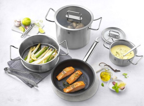 ZWILLING GARNEK TWIN CLASSIC 16CM 1,5L Z POKRYWKĄ NISKI ZWILLING GARNEK TWIN CLASSIC 16CM 1,5L Z POKRYWKĄ NISKI