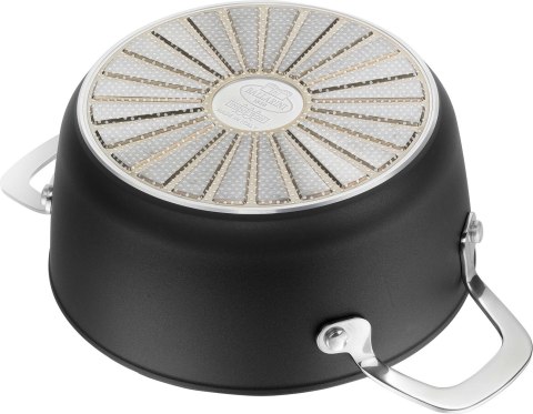 Tytanowy garnek indukcyjny z pokrywką Ballarini Alba - 2.7 ltr Tytanowy garnek indukcyjny z pokrywką Ballarini Alba - 2.7 ltr