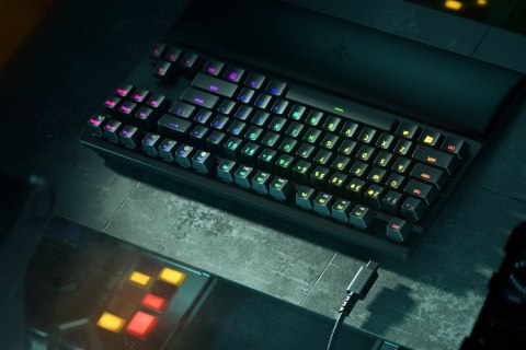 Razer Huntsman V2 TKL Razer Huntsman V2 TKL