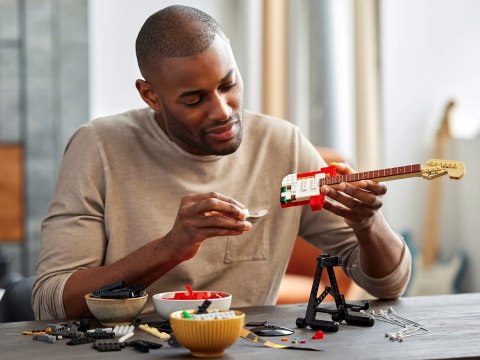 LEGO 21329 Ideas Fender Stratocaster LEGO 21329 Ideas Fender Stratocaster