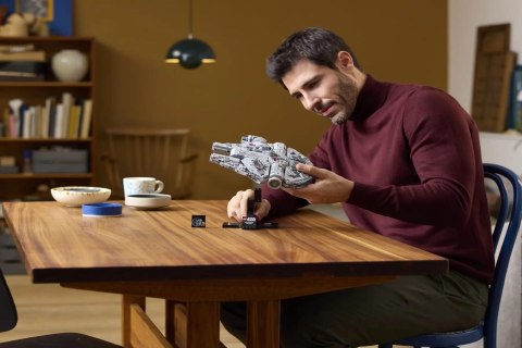 LEGO Star Wars 75375 Sokół Millennium LEGO Star Wars 75375 Sokół Millennium