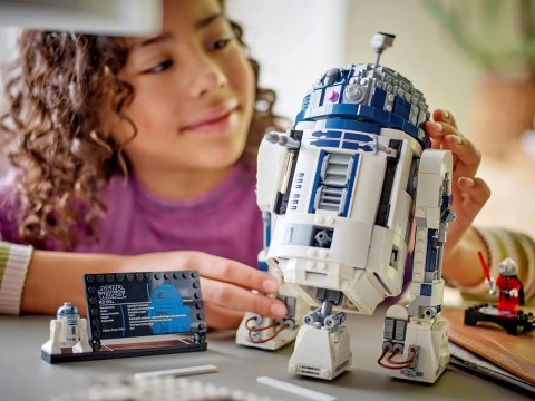 LEGO Star Wars 75379 R2-D2 LEGO Star Wars 75379 R2-D2