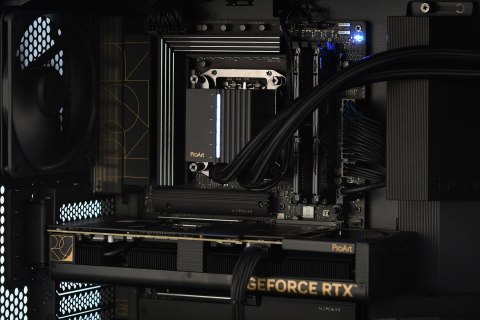 Actina Maestro PBA 7900X/32B/2TB/RTX4070TiS/850W Actina Maestro PBA 7900X/32B/2TB/RTX4070TiS/850W