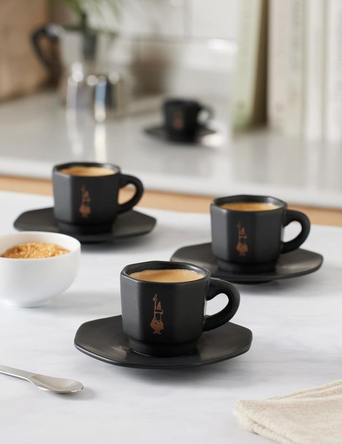 Bialetti zestaw 4 czarnych filiżanek ze spodkami Bialetti zestaw 4 czarnych filiżanek ze spodkami