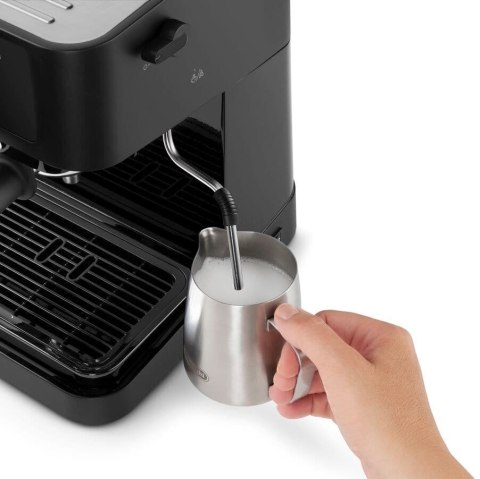 Ekspres do kawy DeLonghi EC230.BK (WYPRZEDAŻ) Ekspres do kawy DeLonghi EC230.BK (WYPRZEDAŻ)