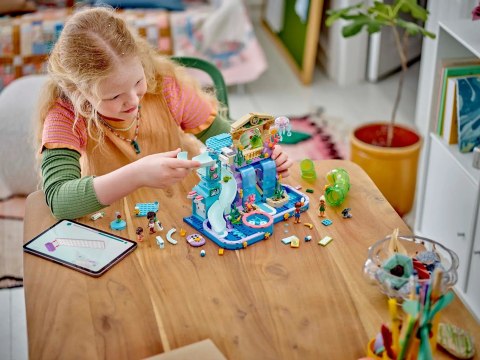 LEGO Friends 42630 Park wodny w Heartlake LEGO Friends 42630 Park wodny w Heartlake