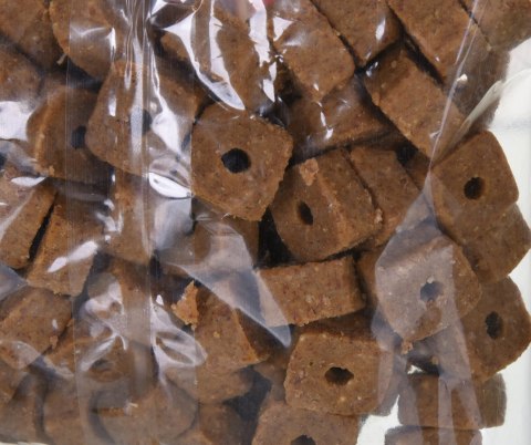 MACED MIĘSNE KRĄŻKI Z KURCZAKIEM - przysmak dla psa - 500 G MACED MIĘSNE KRĄŻKI Z KURCZAKIEM - przysmak dla psa - 500 G