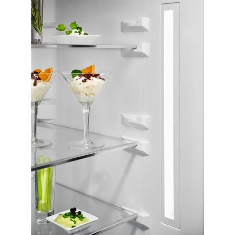 Chłodziarko-zamrażarka ELECTROLUX LNT7ME36X3 Chłodziarko-zamrażarka ELECTROLUX LNT7ME36X3