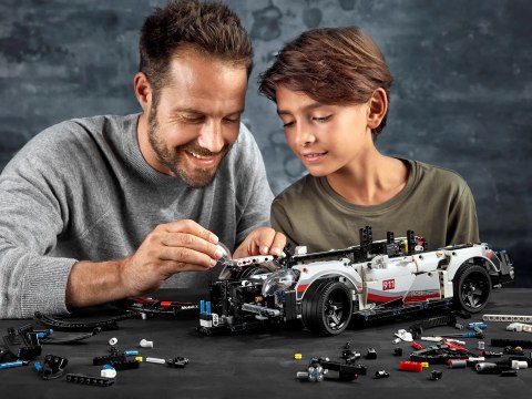 LEGO 42096 Porsche 911 RSR LEGO 42096 Porsche 911 RSR