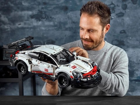 LEGO 42096 Porsche 911 RSR LEGO 42096 Porsche 911 RSR