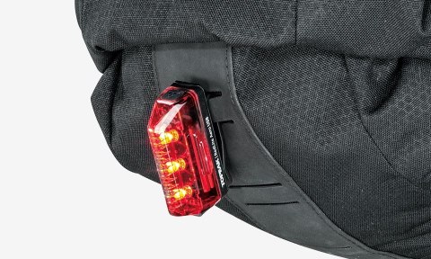Torba rowerowa podsiodłowa TOPEAK BACKLOADER black (15 litrów) Torba rowerowa podsiodłowa TOPEAK BACKLOADER black (15 litrów)