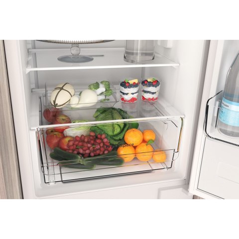 Chłodziarko-zamrażarka INDESIT INC18 T311 Chłodziarko-zamrażarka INDESIT INC18 T311
