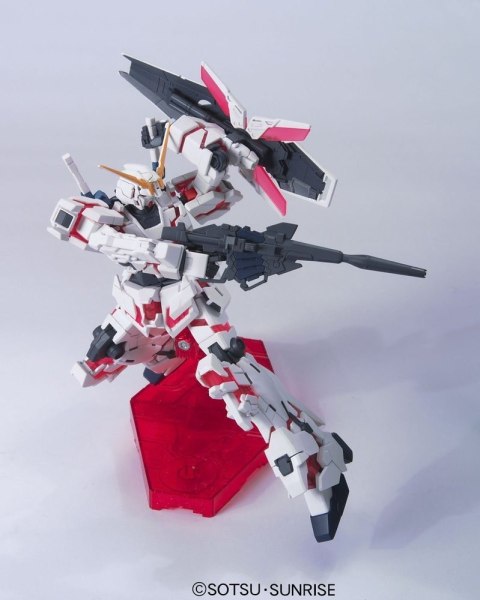 Figurka kolekcjonerska BANDAI HG 1/144 RX-0 UNICORN GUNDAM DESTROY MODE Figurka kolekcjonerska BANDAI HG 1/144 RX-0 UNICORN GUNDAM DESTROY MODE