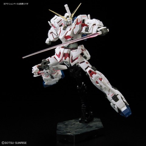 RG 1/144 UNICORN GUNDAM BL RG 1/144 UNICORN GUNDAM BL