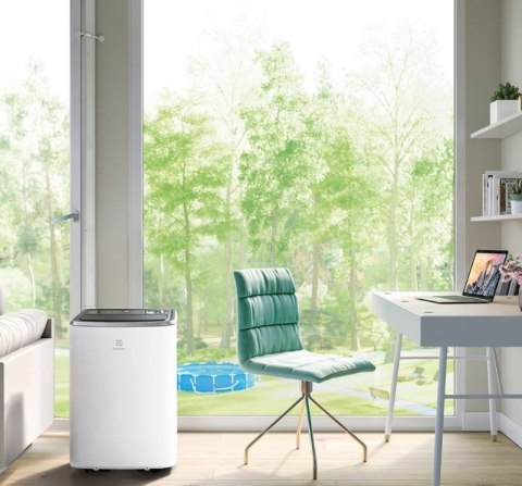Klimatyzator przenośny ELECTROLUX EXP35U538CW (WYPRZEDAŻ) Klimatyzator przenośny ELECTROLUX EXP35U538CW (WYPRZEDAŻ)