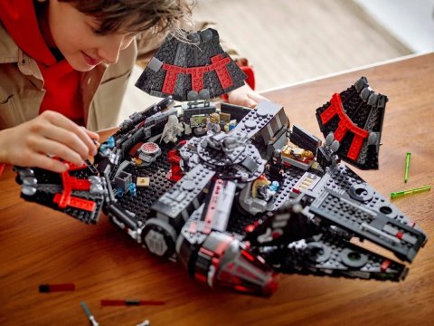 LEGO Star Wars 75389 LEGO Star Wars 75389