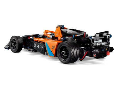 LEGO Technic 42169 NEOM McLaren Formula E Race Car LEGO Technic 42169 NEOM McLaren Formula E Race Car