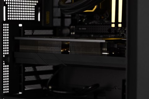 Actina EXPOSE 7800X3D/32GB/2TB/RTX4080S/850W Actina EXPOSE 7800X3D/32GB/2TB/RTX4080S/850W