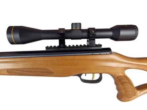 Karabinek wiatrówka BEEMAN 10620 4,5mm spr.1-strzał z lunetą 6x40 do17J (B-10620) Karabinek wiatrówka BEEMAN 10620 4,5mm spr.1-strzał z lunetą 6x40 do17J (B-10620)