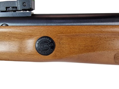 Karabinek wiatrówka BEEMAN 10620 4,5mm spr.1-strzał z lunetą 6x40 do17J (B-10620) Karabinek wiatrówka BEEMAN 10620 4,5mm spr.1-strzał z lunetą 6x40 do17J (B-10620)