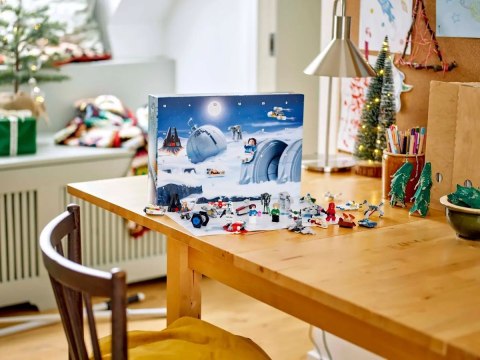 LEGO 75395 Star Wars Kalendarz adwentowy na 2024 rok LEGO 75395 Star Wars Kalendarz adwentowy na 2024 rok