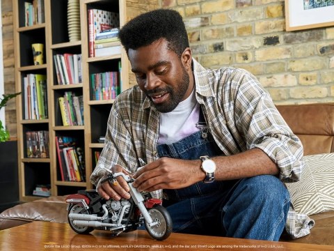 LEGO Creator Expert 10269 Harley Davidson Fat Boy LEGO Creator Expert 10269 Harley Davidson Fat Boy