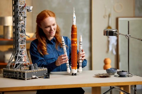 LEGO Icons 10341 Rakieta SLS NASA Artemis LEGO Icons 10341 Rakieta SLS NASA Artemis
