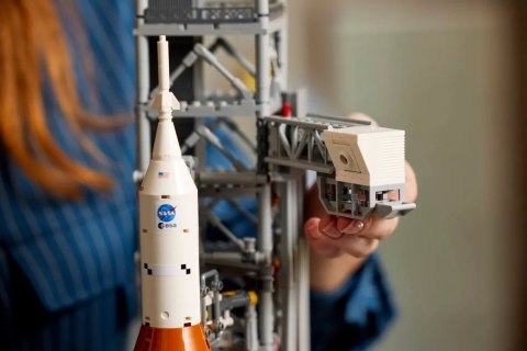 LEGO Icons 10341 Rakieta SLS NASA Artemis LEGO Icons 10341 Rakieta SLS NASA Artemis