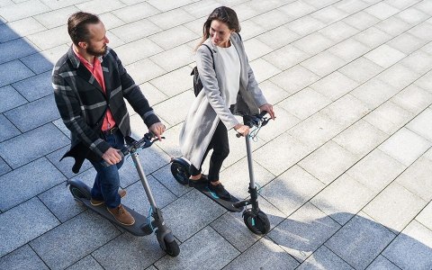Hulajnoga elektryczna Motus Scooty 10" 2023 (WYPRZEDAŻ) Hulajnoga elektryczna Motus Scooty 10" 2023 (WYPRZEDAŻ)