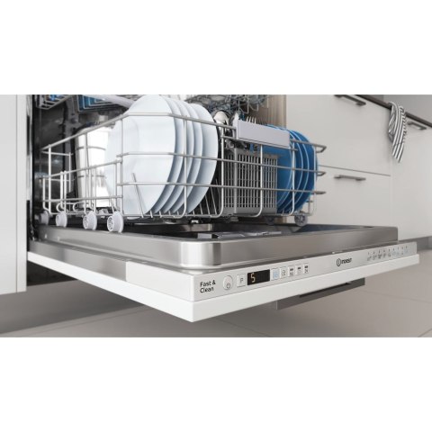 Zmywarka do zabudowy INDESIT DIO 3C24 AC E Zmywarka do zabudowy INDESIT DIO 3C24 AC E