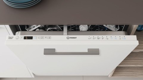 Zmywarka do zabudowy INDESIT DIO 3C24 AC E Zmywarka do zabudowy INDESIT DIO 3C24 AC E