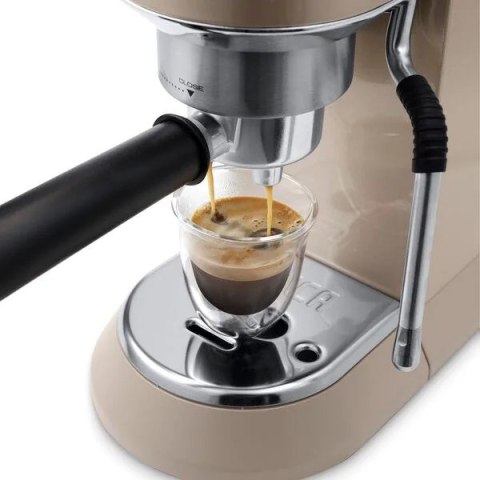 Ekspres do kawy DeLonghi EC885.BG (WYPRZEDAŻ) Ekspres do kawy DeLonghi EC885.BG (WYPRZEDAŻ)