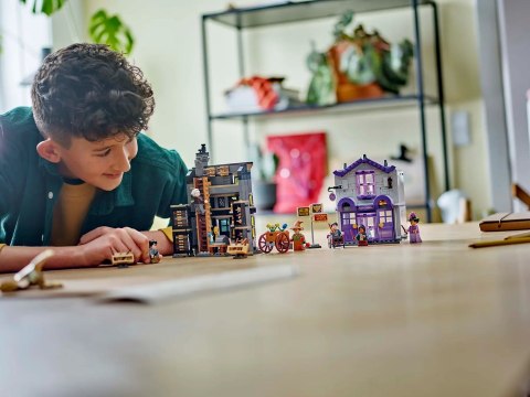 LEGO Harry Potter 76439 Sklepy Ollivandera i Madame Malkin LEGO Harry Potter 76439 Sklepy Ollivandera i Madame Malkin