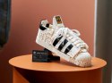LEGO Icons 10282 But adidas Originals Superstar