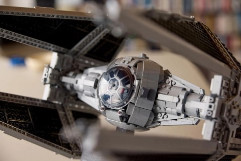 LEGO Star Wars 75382 TIE Interceptor LEGO Star Wars 75382 TIE Interceptor