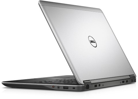 Dell Inspiron 7440 Core 5 120U 14" Touch WUXGA 60Hz 250nits 16GB DDR5 5200 SSD1TB Intel Graphics W11Pro Dell Inspiron 7440 Core 5 120U 14" Touch WUXGA 60Hz 250nits 16GB DDR5 5200 SSD1TB Intel Graphics W11Pro