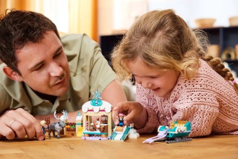 LEGO DISNEY PRINCESS 43256 Przygoda na sankach Anny LEGO DISNEY PRINCESS 43256 Przygoda na sankach Anny