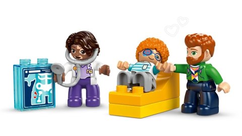 LEGO DUPLO TOWN 10449 Pierwszy raz: Wizyta u lekarza LEGO DUPLO TOWN 10449 Pierwszy raz: Wizyta u lekarza