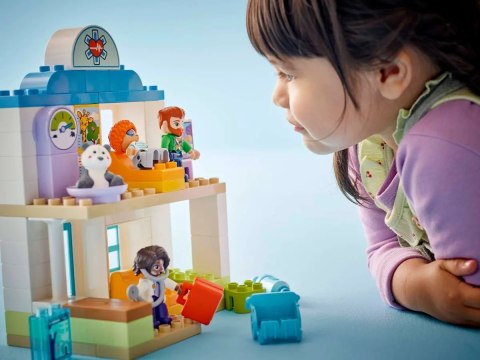 LEGO DUPLO TOWN 10449 Pierwszy raz: Wizyta u lekarza LEGO DUPLO TOWN 10449 Pierwszy raz: Wizyta u lekarza