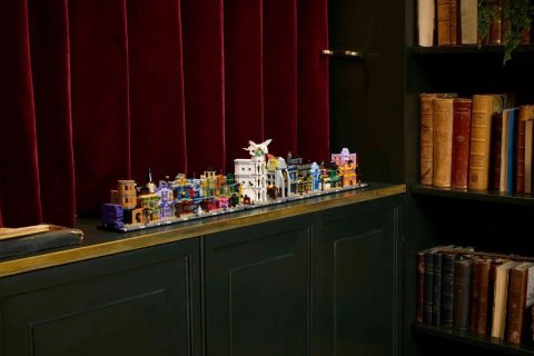 LEGO HARRY POTTER 76444 Magiczne sklepy na Ulicy Pokątnej LEGO HARRY POTTER 76444 Magiczne sklepy na Ulicy Pokątnej