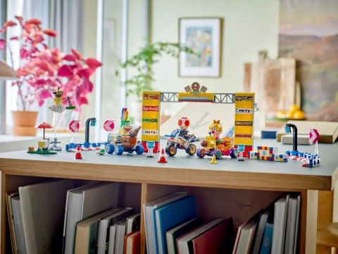 LEGO SUPER MARIO 72036 Zestaw Baby Peach i Grand Prix LEGO SUPER MARIO 72036 Zestaw Baby Peach i Grand Prix