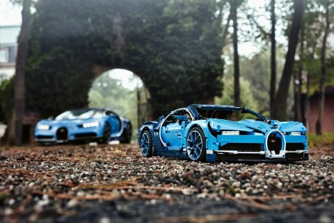 LEGO Technic 42083 Bugatti Chiron LEGO Technic 42083 Bugatti Chiron