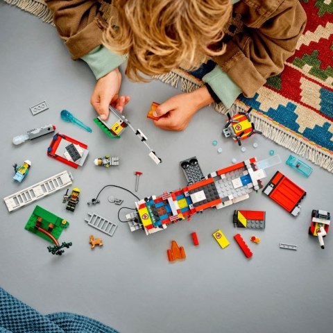 LEGO City 60374 Terenowy pojazd straży pożarnej LEGO City 60374 Terenowy pojazd straży pożarnej