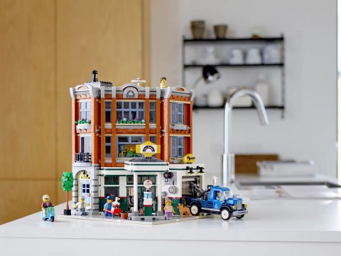 LEGO Creator Expert 10264 Warsztat na rogu (WYPRZEDAŻ) LEGO Creator Expert 10264 Warsztat na rogu (WYPRZEDAŻ)