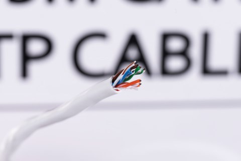 Kabel sieciowy DAHUA drut, 100% miedź PFM920I-5EUN (UTP; 305m; kat. 5e;) Kabel sieciowy DAHUA drut, 100% miedź PFM920I-5EUN (UTP; 305m; kat. 5e;)