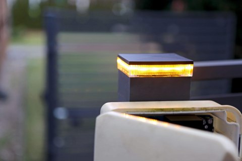 PROXIMA Lampa oświetleniowo-ostrzegawcza LED Proxima SŁUPKOWA 12-230V AC/DC