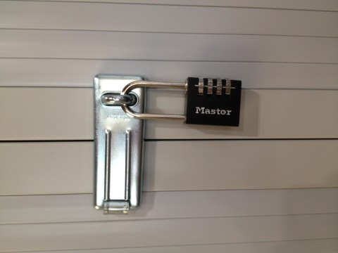 MASTER LOCK Kłódka z szyfrem długa Master Lock 7640EURDBLKLH